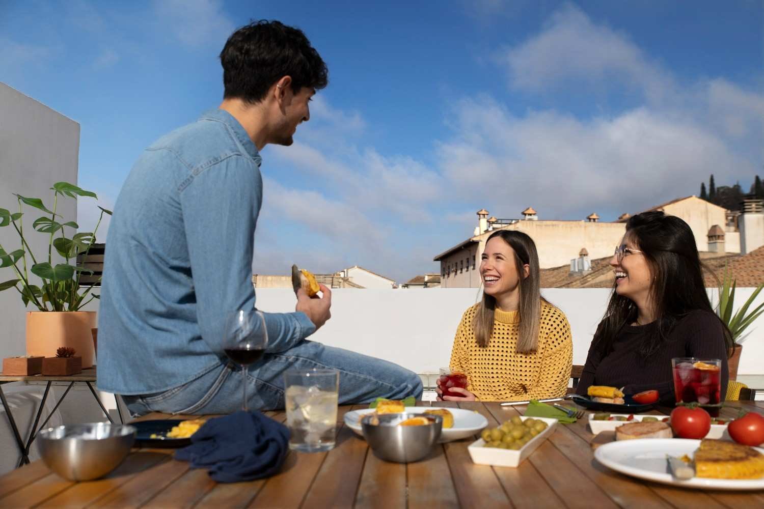 How I Choose the Right Rooftop Brunch Spot