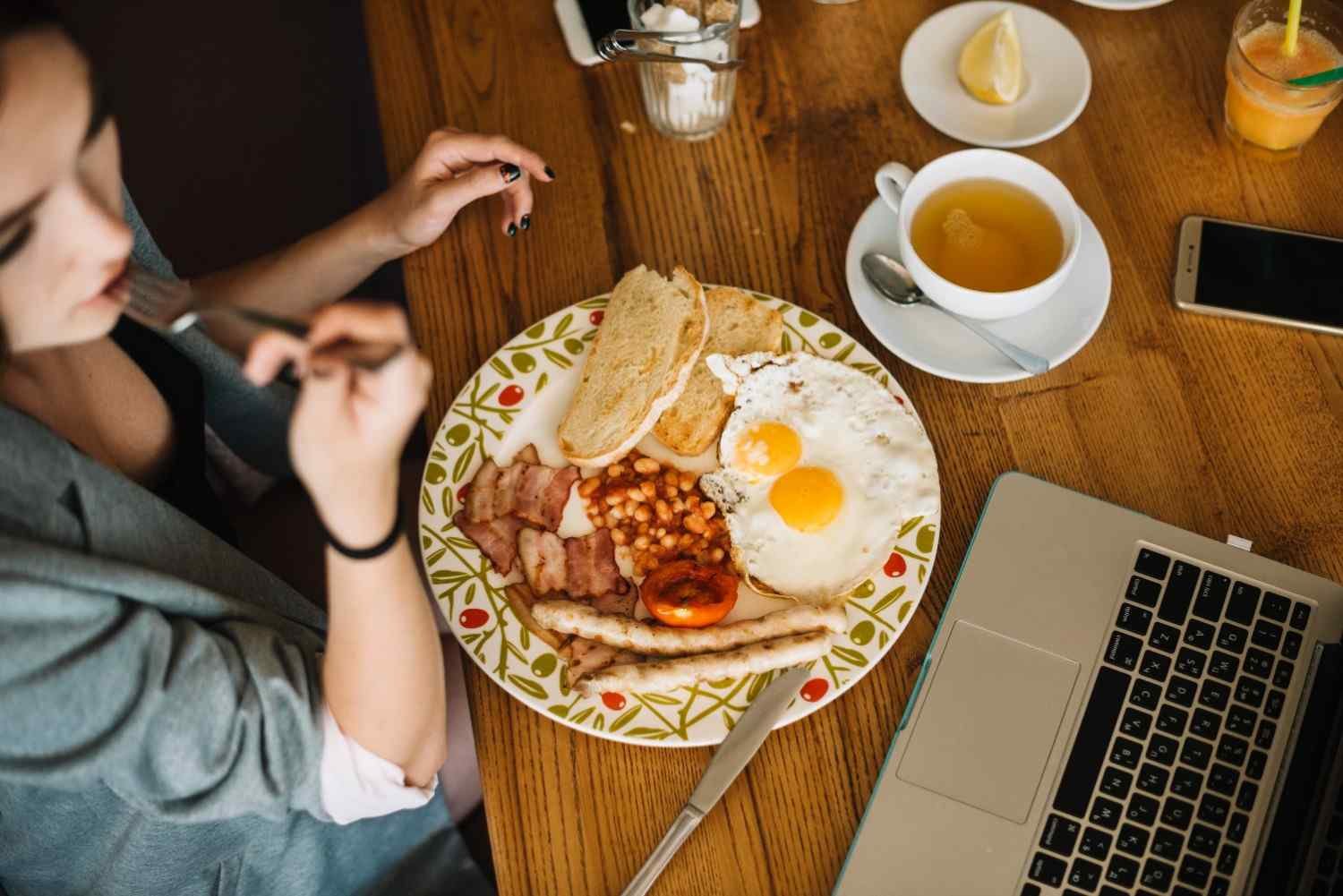 How I Build a Balanced American Breakfast Plate